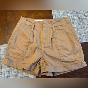 Vanilla Star Khaki Shorts, size 5 27”, NWOT